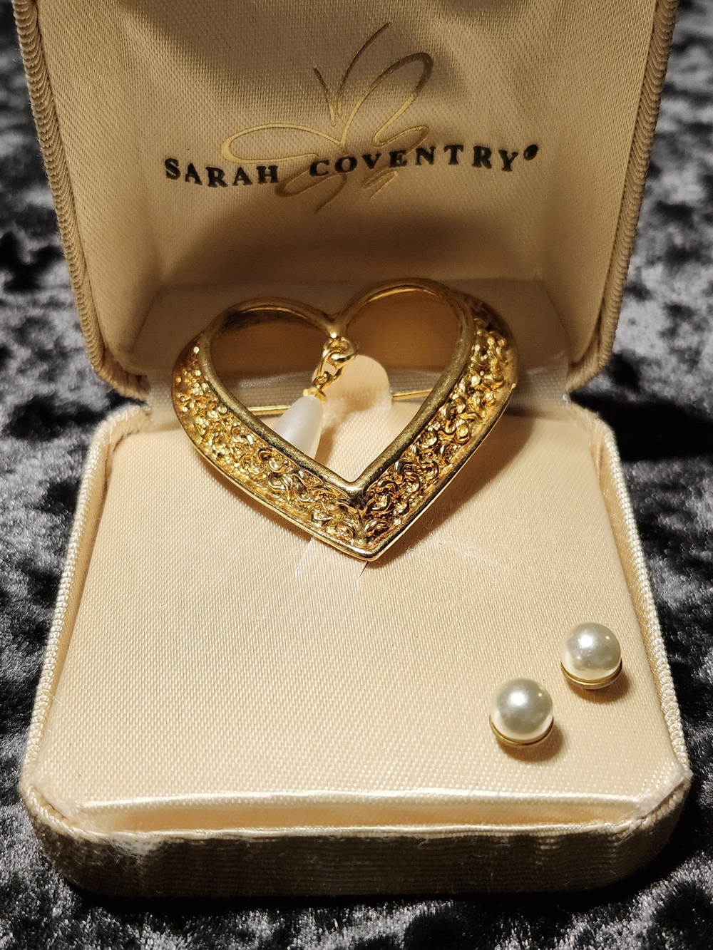 Vintage Sarah Coventry Heart Brooch & Matching Earrings Set in Original Box